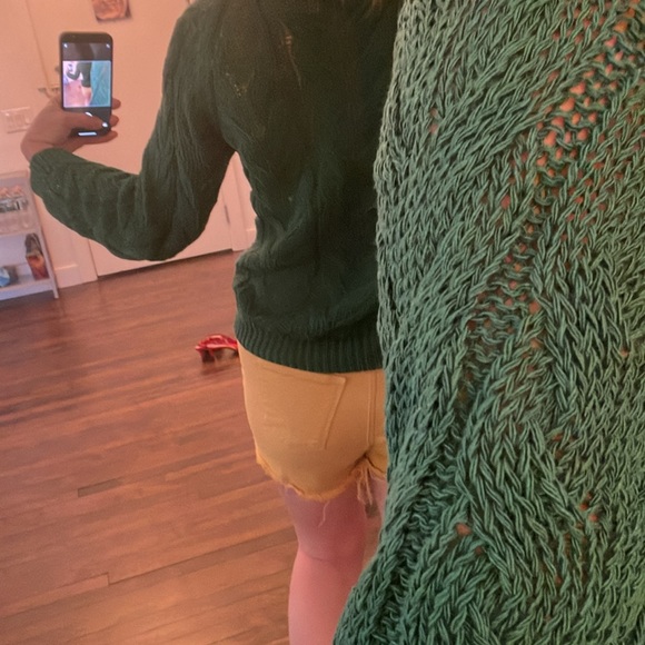 Shorts - Picture 3 of 5